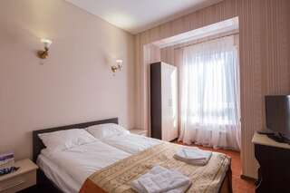 Гостиница Просперус Сочи Двухместный номер с 1 кроватью или 2 отдельными кроватями-4